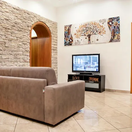 Lazzarella House-2